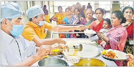 రోగులకు రుచికర విందు