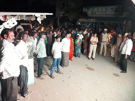 చేరువ వాహనం ద్వారా ప్రజలకు అవగాహన