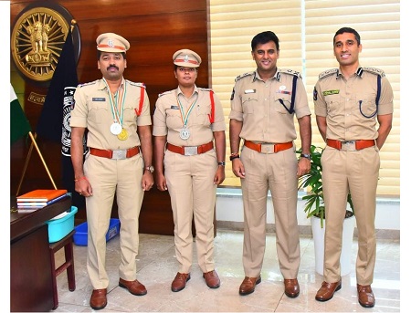పోలీస్ డ్యూటీ మీట్ లో పతకాలు సాధించిన పోలీస్ అధికారులను అభినందించిన పోలీస్ కమీషనర్ శ్రీ కాంతి రాణా టాటా ఐపీఎస్ గారు