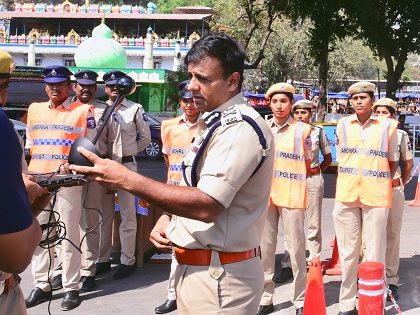 టూరిస్ట్.. పోలీస్