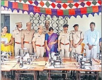 కాపుసారాకు 'చెక్'