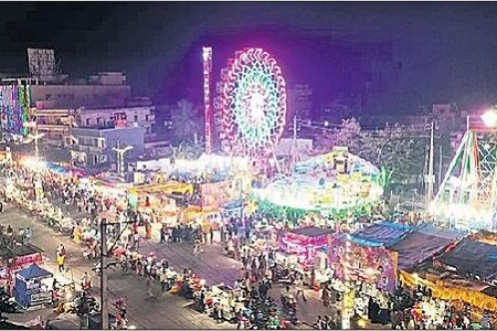 ఊరంతా ఉత్సవం