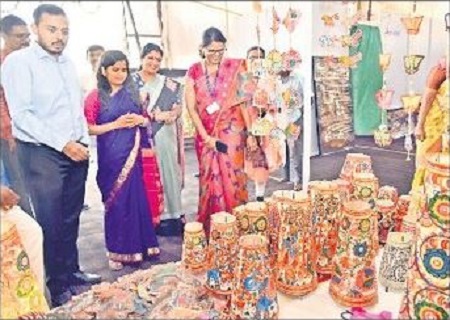 హస్త కళలు సంస్కృతి, సాంప్రదాయాలకు ప్రతీక