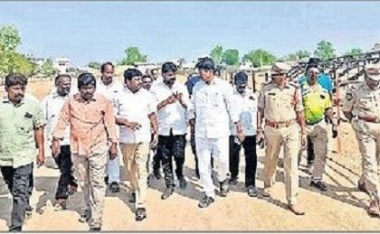మహిళా కబడ్డీ పోటీల ఏర్పాట్లు పరిశీలన