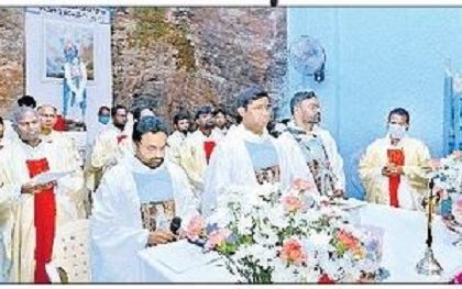 మరియమాతకు ప్రత్యేక స్థానం
