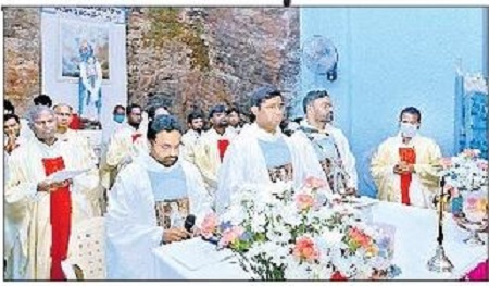మరియమాతకు ప్రత్యేక స్థానం