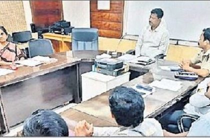 మసాజ్ సెంటర్లు, బ్యూటీ పార్లర్లపై నిఘా పెట్టాలి