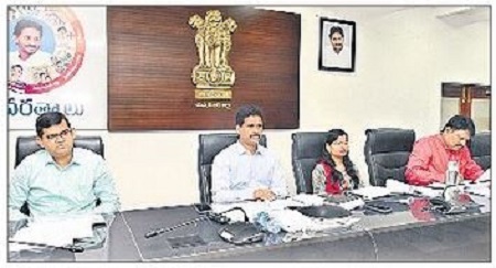 గడువులోగా ఆధార్ అనుసంధాన ప్రక్రియ పూర్తి