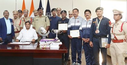 పోలీస్ డ్యూటీ మీట్ విజేతలకు నగదు ప్రోత్సాహకాలు