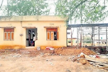 చురుగ్గా డయాలసిస్ కేంద్రం ఏర్పాటు పనులు