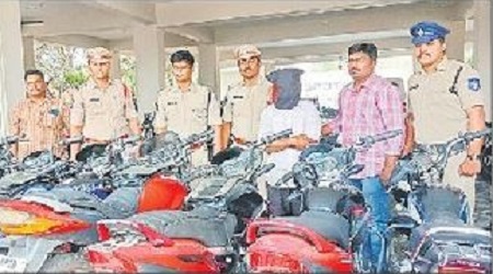 ద్విచక్ర వాహనాల దొంగ అరెస్ట్