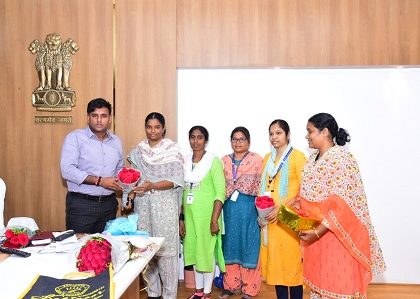 గ్రామ, వార్డు సచివాలయ మహిళా పోలీసుల నూతన డైరీ ఆవిష్కరణ