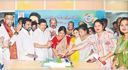 సమ్మిట్ తో పారిశ్రామిక ప్రగతి