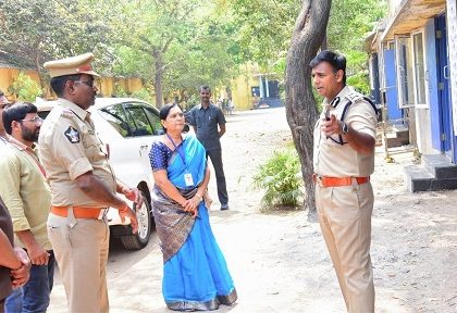 ఇంటర్ పరీక్షా కేంద్రాలను తనిఖీ చేసిన పోలీస్ కమీషనర్ శ్రీ కాంతి రాణా టాటా ఐపీఎస్‌గారు