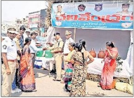 బాటసారుల దాహార్తి తీర్చడానికే..