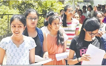 చదువుల తల్లులు