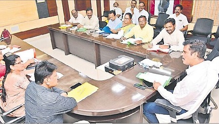 టెన్త్ పరీక్షలు పకడ్బందీగా నిర్వహించాలి