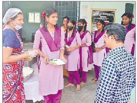 ఏకాగ్రతతో చదివితే ఉత్తమ ఫలితాలు