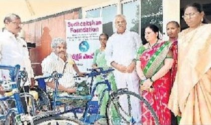 కృత్రిమ అవయవాల పంపిణీ