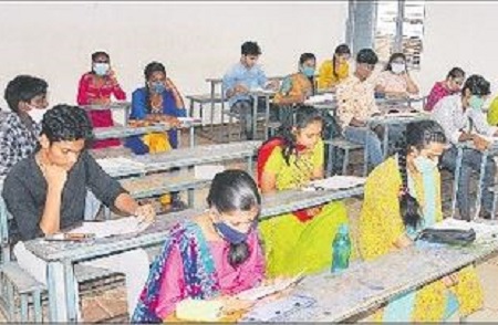టెన్త్ పరీక్షలకు పకడ్బందీ ఏర్పాట్లు