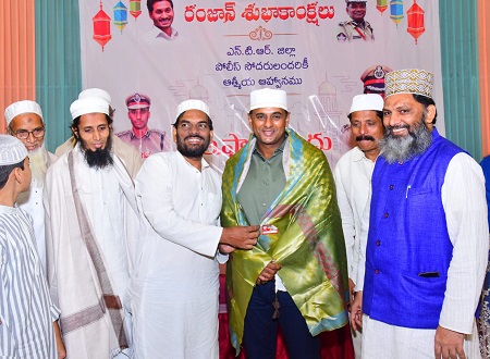 సిబ్బంది, ముస్లిం సోదరులకు ఇఫ్తార్ విందు ఏర్పాటు చేసిన సీపీ శ్రీ కాంతి రాణా టాటా ఐపీఎస్ గారు