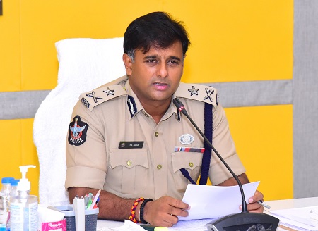గంజాయి విక్రయదారులపై పి.డి.యాక్ట్ అమలు చేసిన సీపీ శ్రీ కాంతి రాణా టాటా ఐపీఎస్ గారు