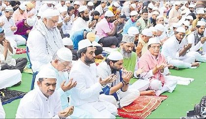 ప్రజలందరూ ఐక్యంగా జీవించాలి