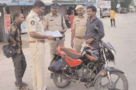 రోడ్డు ప్రమాదాల నివారణకు స్పెషల్ డ్రైవ్ : ఎస్ ఐ సుబ్రహ్మాణ్యం