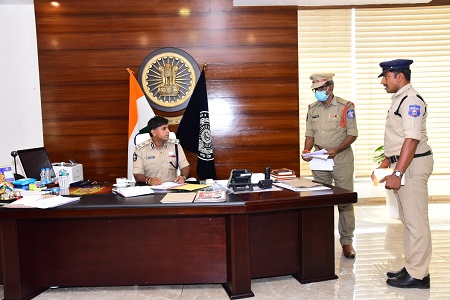 పోలీస్ వెల్ఫేర్ డేలో 23 ఫిర్యాదులు
