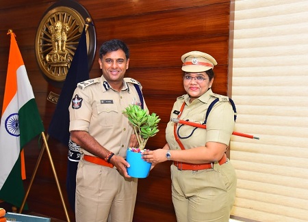 రూరల్ లా అండ్ ఆర్డర్ డీ.సీ.పీ గా బాధ్యతలు స్వీకరించిన శ్రీమతి అజిత వేజెండ్ల ఐ.పీ.యస్ గారు