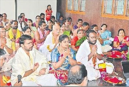 దుర్గమ్మ ఆర్జిత సేవలకు డిమాండ్