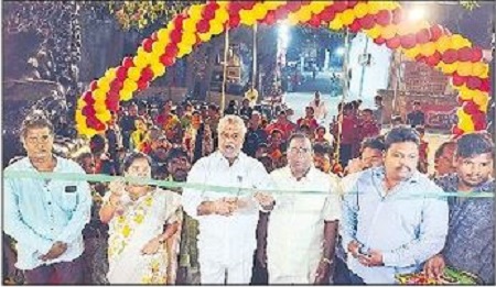 బాహుబలి ఎగ్జిబిషన్ ప్రారంభం