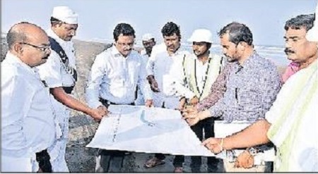 ముప్పై నెలల్లో పోర్టు నిర్మాణం పూర్తి