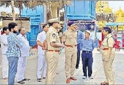 కల్యాణోత్సవ ఏర్పాట్ల పరిశీలన