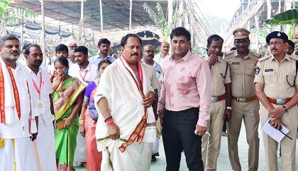 మహా యజ్ఞం ప్రాంతంలో పోలీస్ కమీషనర్ శ్రీ కాంతి రాణా టాటా ఐపీఎస్ గారి ఆకస్మిక తనిఖీలు