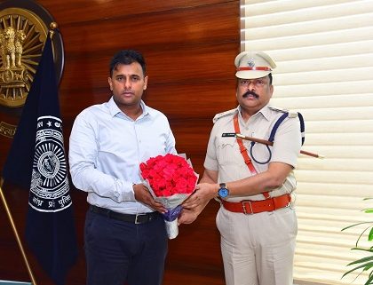 కమిషనరేట్‌లో ట్రాఫిక్ ఏడీసీపీగా బాధ్యతలు స్వీకరించిన శ్రీ డి. ప్రసాద్ గారు