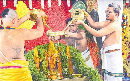 కమనీయం.. శ్రీనివాసుని కల్యాణోత్సవం