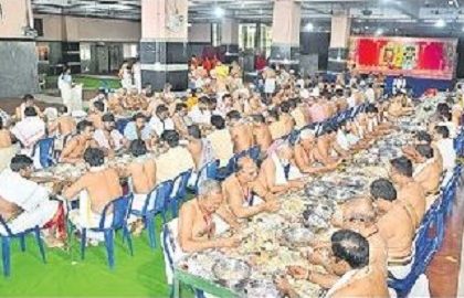 దుర్గగుడి హుండీ ఆదాయం రూ.3.04 కోట్లు