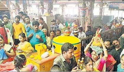 తిరుపతమ్మ దర్శనానికి పోటెత్తిన భక్తులు
