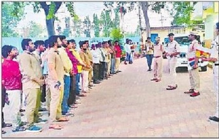 ఆటో డ్రైవర్లకు కౌన్సెలింగ్