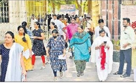 ప్రశాంతంగా యూపీఎస్సీ పరీక్ష