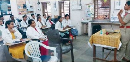 సైబర్ నేరాలపై విద్యార్ధులకు అవగాహన