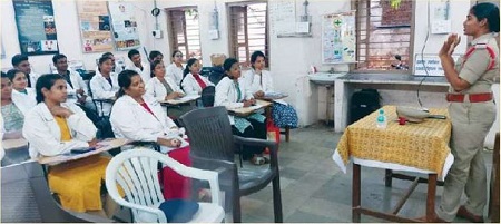 సైబర్ నేరాలపై విద్యార్ధులకు అవగాహన