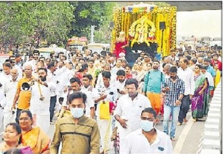 ఇంద్రగిరికి భక్తిహారం