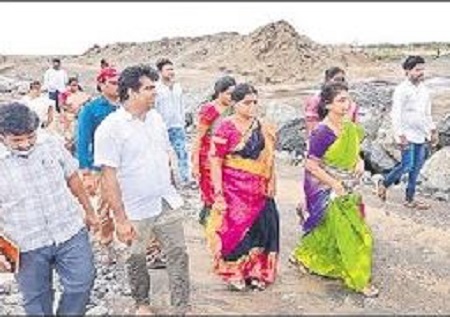 ముమ్మరంగా ఫిషింగ్ హార్బర్ పనులు