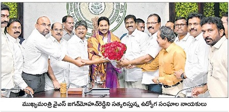 మీ చిరునవ్వుల్లో సకల సంతోషాలు