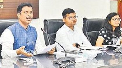 తప్పుల్లేని ఓటర్ల జాబితాకు సహకరించాలి