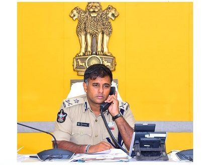 'డయల్ యువర్ పోలీస్ కమీషనర్' కార్యక్రమములో 9 ఫిర్యాదులు