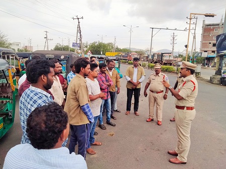 ఎన్‌టిఆర్ జిల్లా నగరంలో విస్తృతంగా ఫుట్ పెట్రోలింగ్, తనిఖీలు మరియు అవగాహన సదస్సులు
