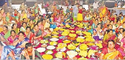 సారె తెచ్చిన సంబరం